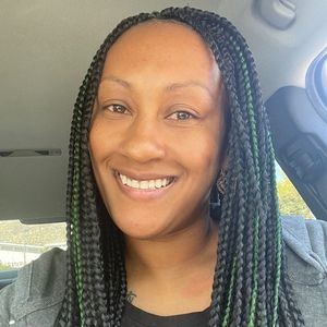 Meet your Posher, Vanessa